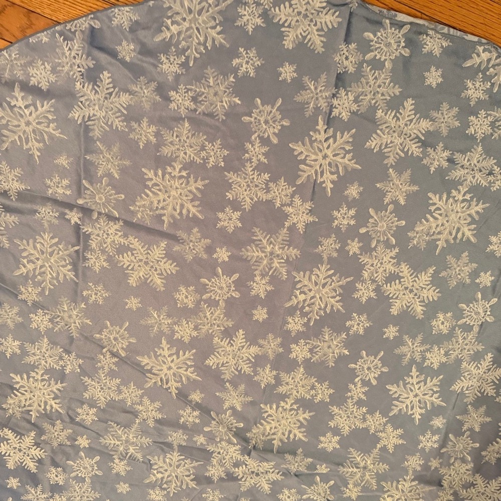 Blue White Snowflake Round Tablecloth 68" Winter Christmas Holiday Decor